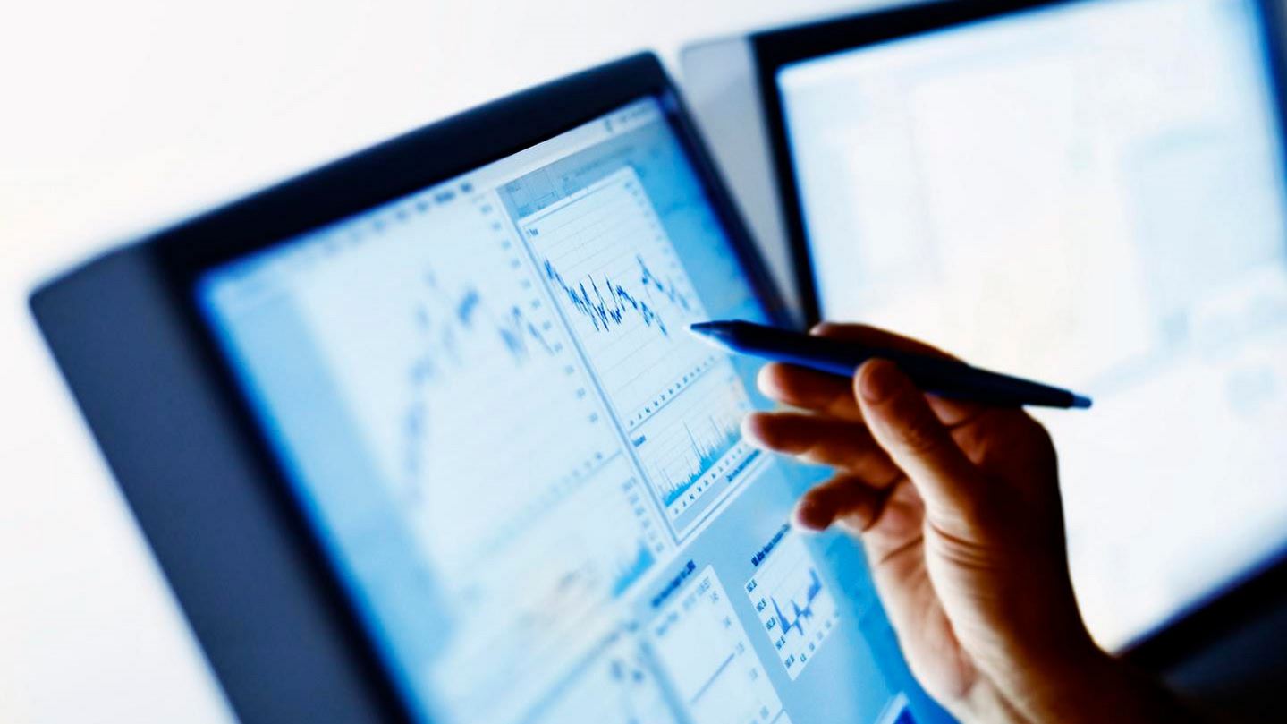 Analyzing chart data on computer