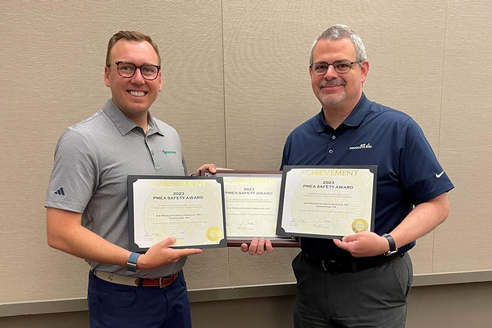 PMEA President Alex Gasbarre presents three PMEA Safety Awards to Jonathan Miller, strategic marketing manager at Air Products.